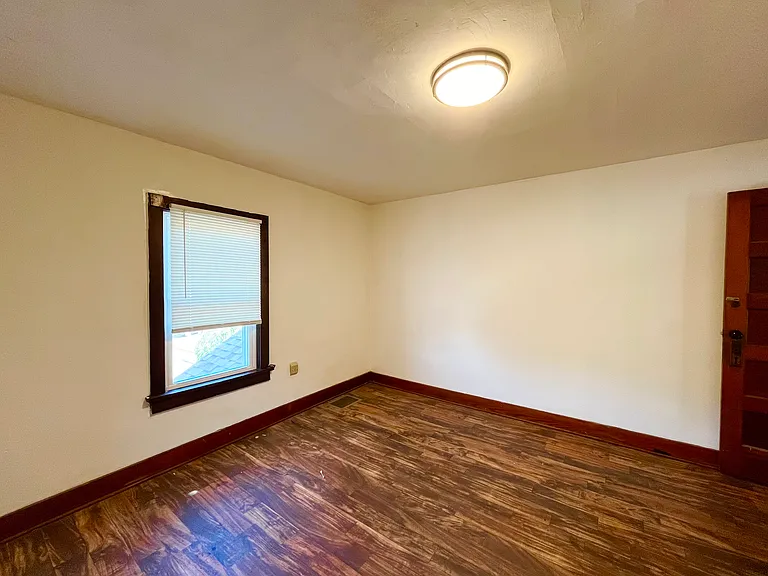 229 Medford St — Photo 17