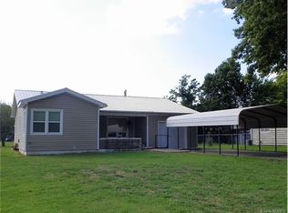 212 Wyandotte St, South Coffeyville, OK 74072