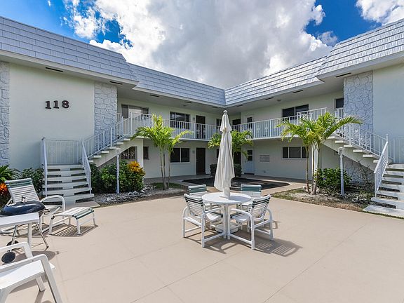 2nd image of 118 Yacht Club Drive #8