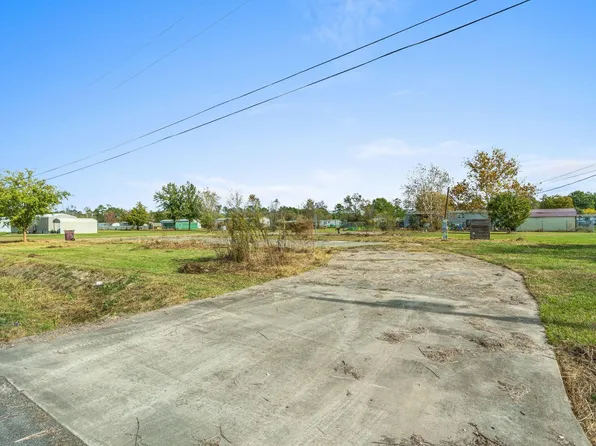 2784A Carswell St, Sulphur, LA 70663