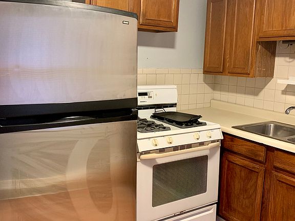 3rd image of 3636 N Osceola Ave #1