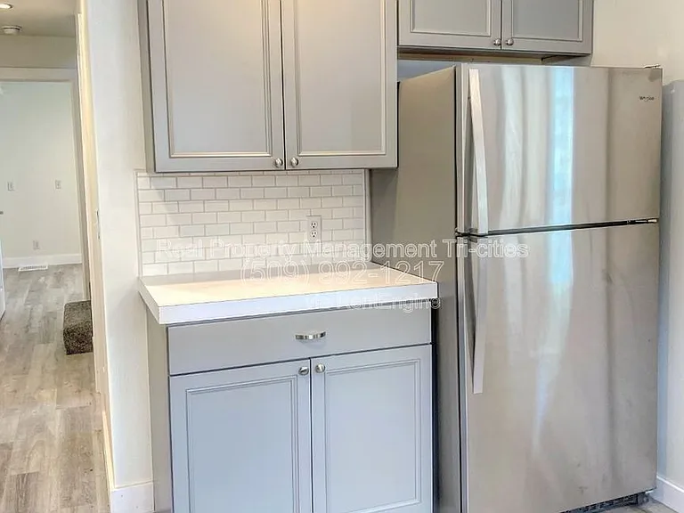 717 S Union St — Photo 9