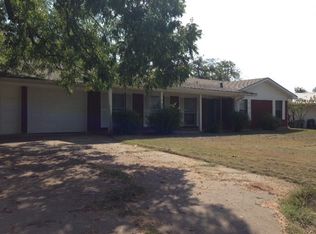2700 Bois D Arc St, Commerce, TX 75428