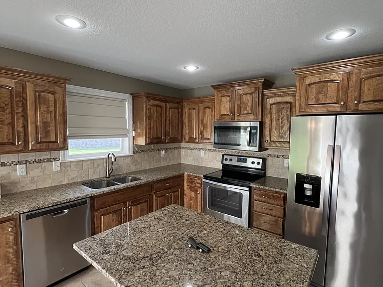 455 Ash Ct — Photo 5