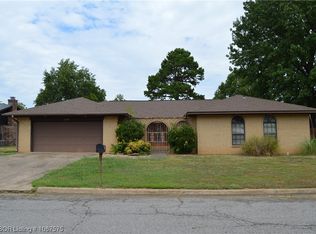 104 Teakwood Dr, Poteau, OK 74953