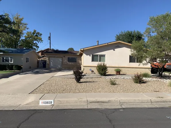 10809 Princess Jeanne Ave NE, Albuquerque, NM 87112
