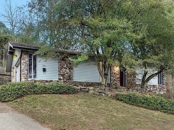 2nd image of 9924 Echo Valley Ct