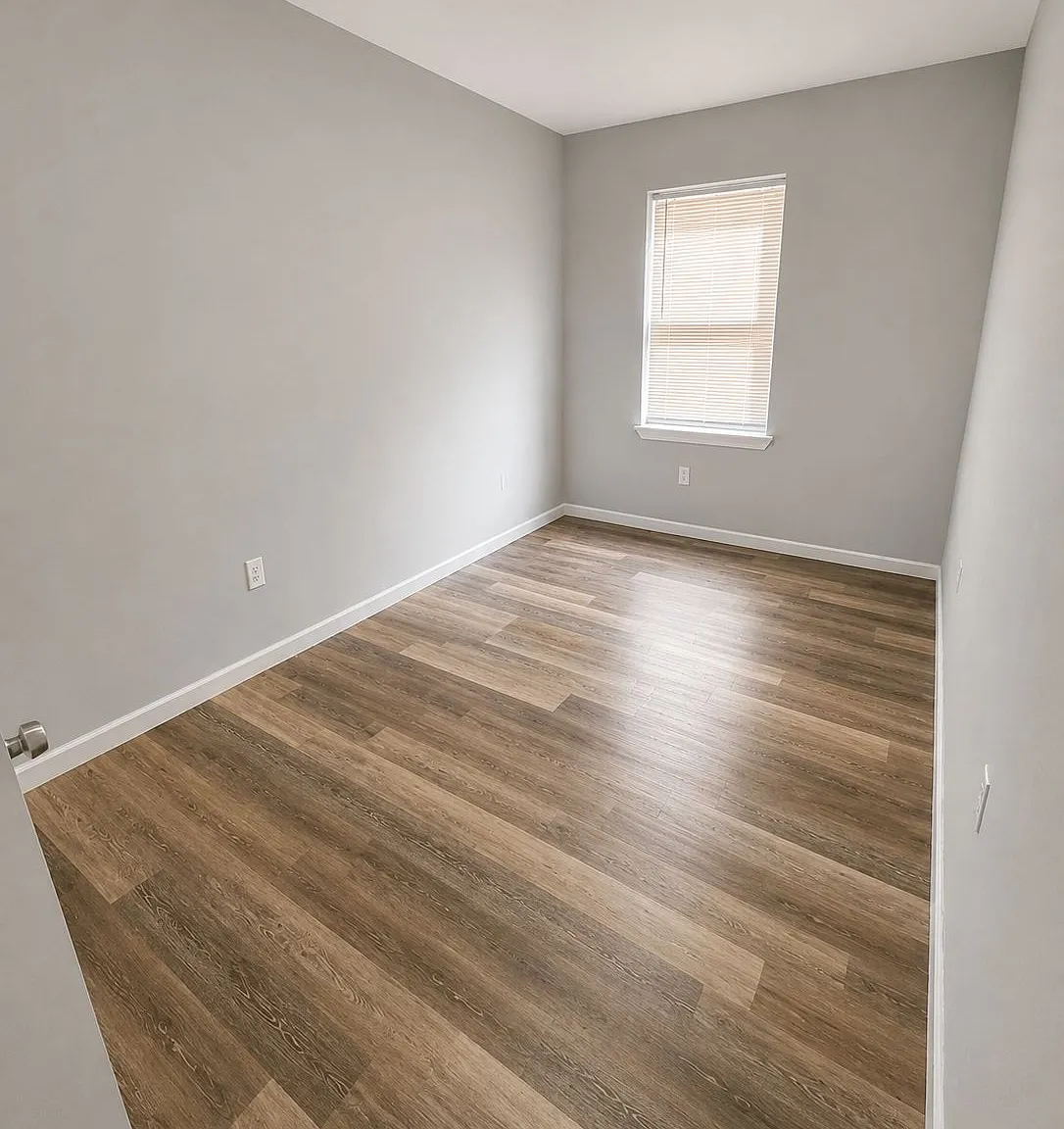 2 bed, $1,800 — Photo 3