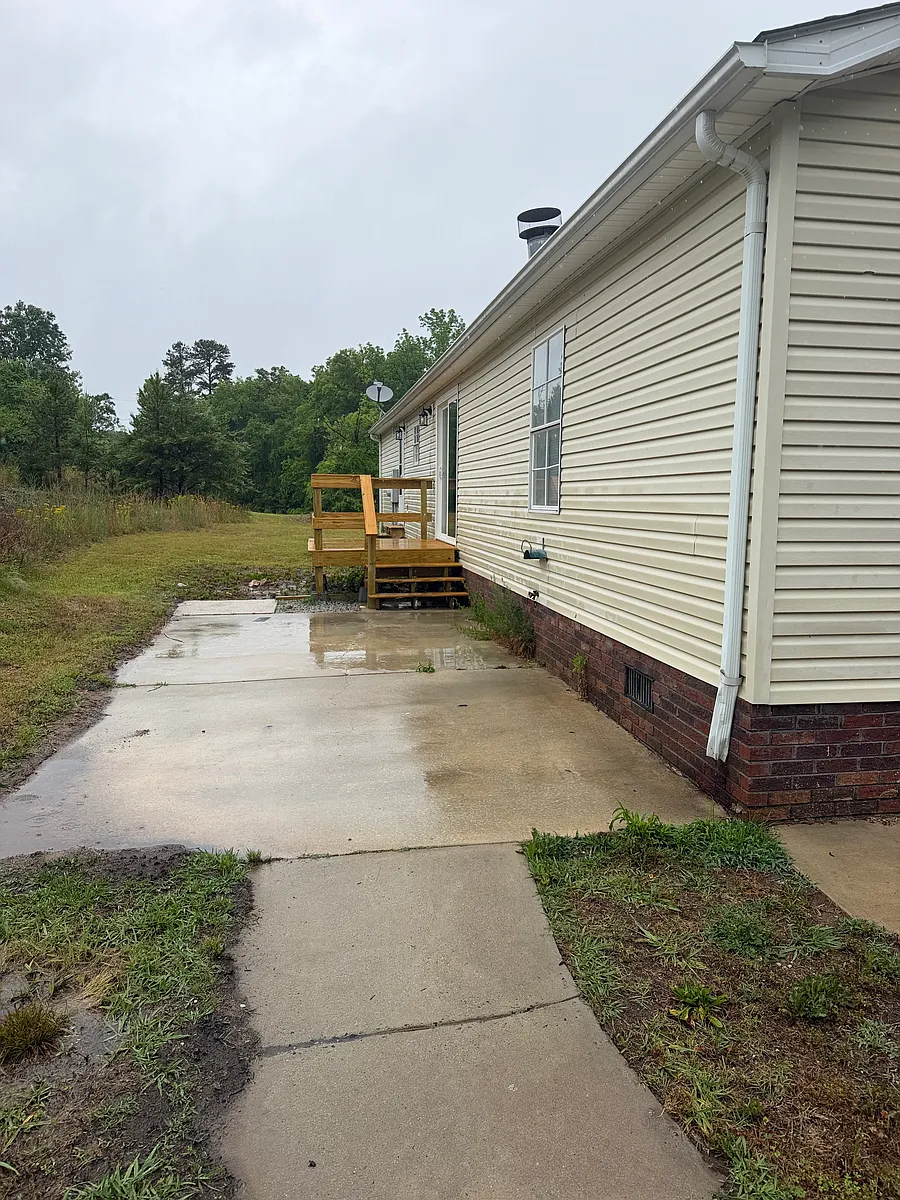 Building Photo - 627 Central Cabarrus Dr
