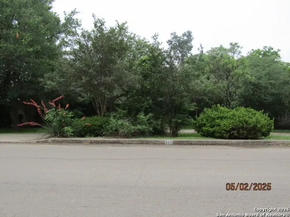 912 Garraty Road, San Antonio, TX 78209