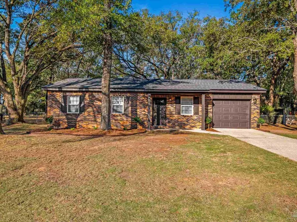 4341 W Avenida De Golf, Pace, FL 32571