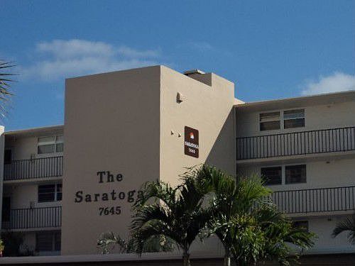 3rd image of 7645 Sun Island Dr S APT 208