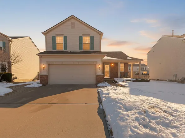 7526 Carlton Dr, Ypsilanti, MI 48197