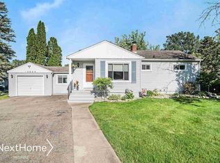 10809 Center Rd, Grand Blanc, MI 48439