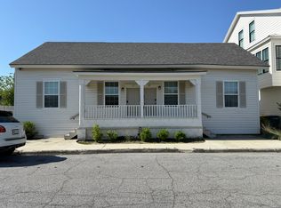 17 W 45th St, Savannah, GA 31405