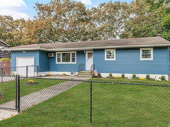 2nd image of 113 Robinwood Dr