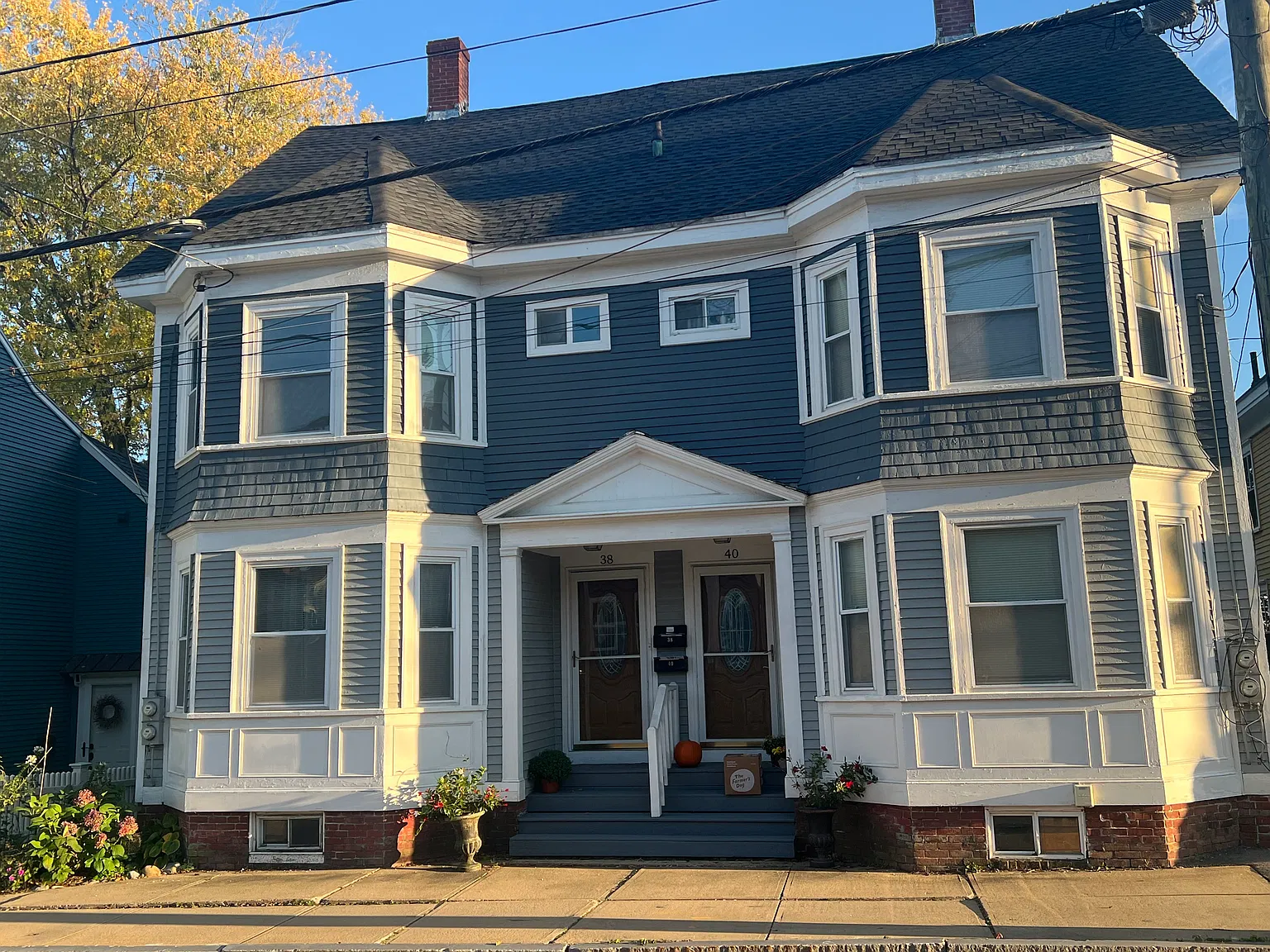 3 bed, 1900 sqft, $2,995 — Photo 3