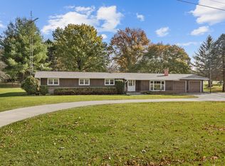 2297 S Daysville Rd, Oregon, IL 61061
