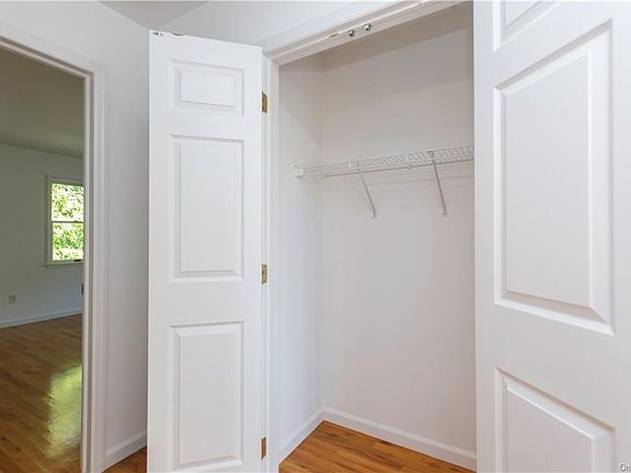 3rd image of 15 Brookridge Ave #2