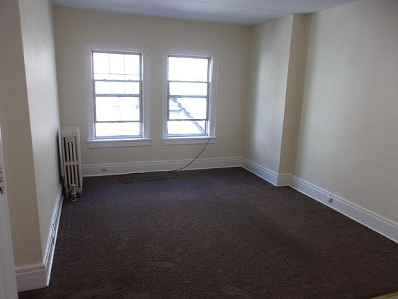 4th image of 197 North St APT D3