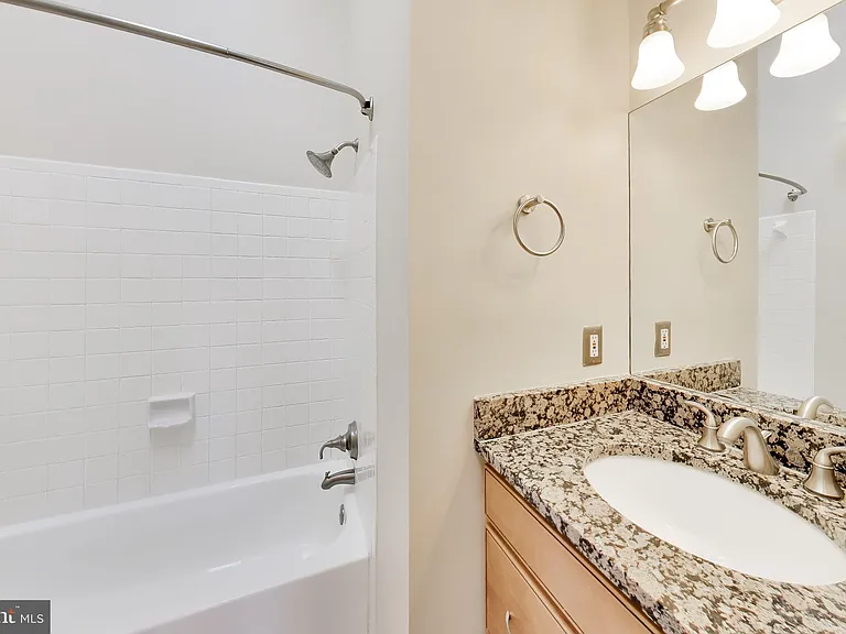 4 Earth Star Ct — Photo 24
