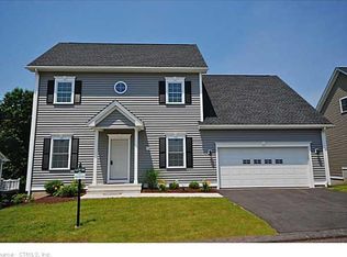 58 Chapman Chase #66, Windsor Locks, CT 06096