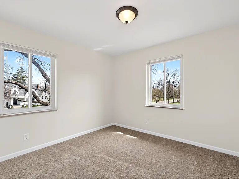 2800 Shafor Blvd #4 — Photo 13