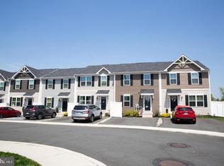 20 Foxwood Dr, Gilbertsville, PA 19525
