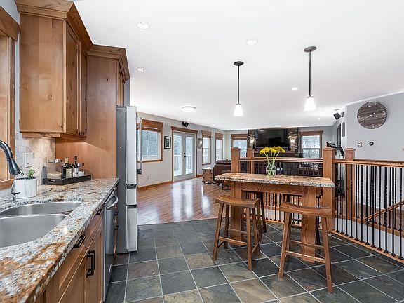 3rd image of 25700 116th Ave