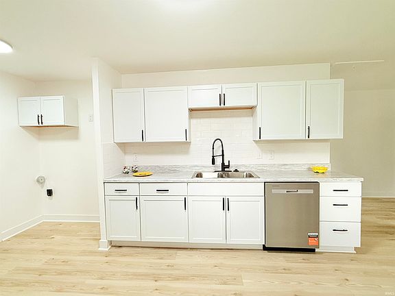 5th image of 3011 S Koldyke Dr