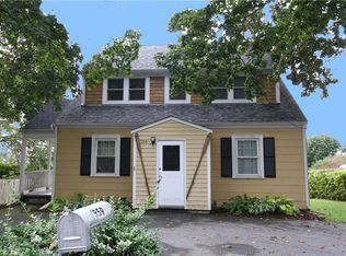 359 Wolcott Ave, Middletown, RI 02842