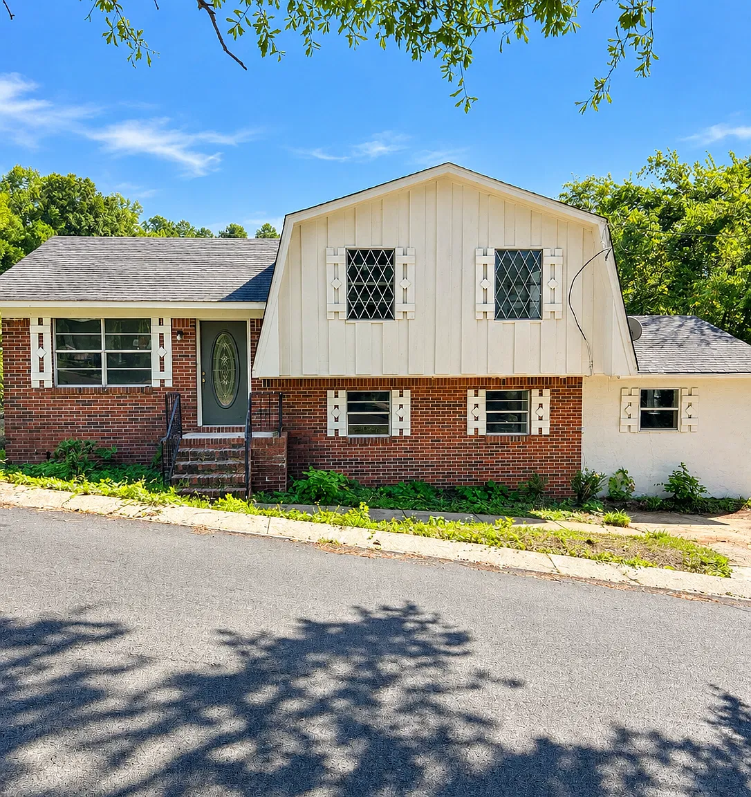 5 bed, 1525 sqft, $1,450 — Photo 1