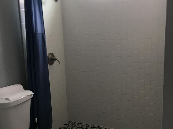 5th image of 1330 Ilexey Ave