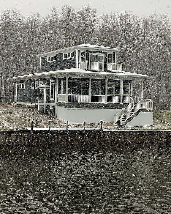 2nd image of 13786 Rosewood Rd NE