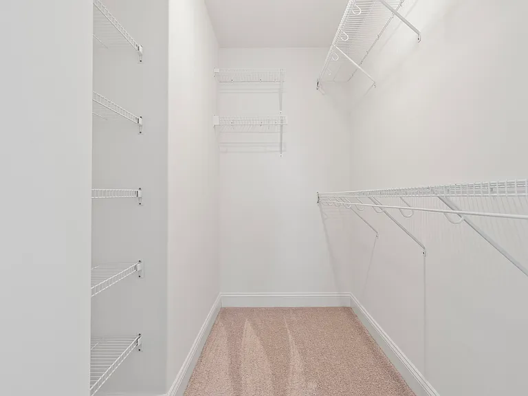 208 Broadleaf Dr — Photo 32