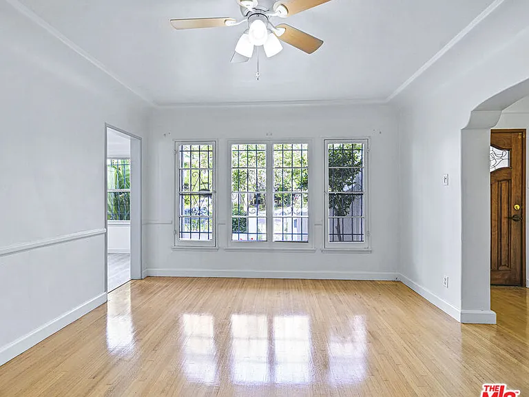 1119 S Crescent Heights Blvd — Photo 23