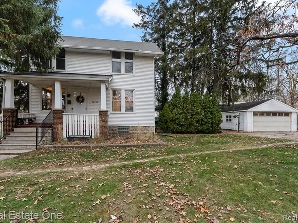 10750 Kenwood St, Oak Park, MI 48237