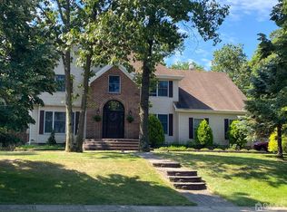 1 Verdi Rd, Monroe Township, NJ 08831