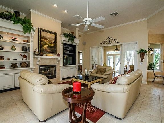 5th image of 10950 Woodchase Cir