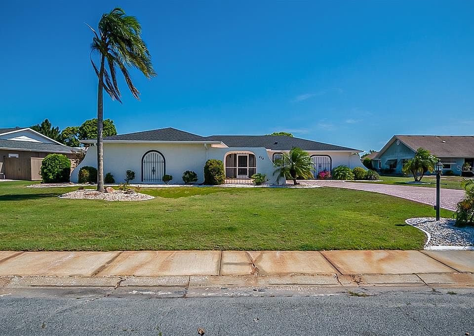 414 Stoneham Dr, Sun City Center, FL 33573 Zillow