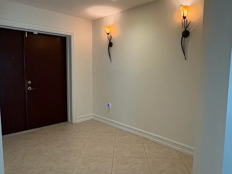 3509 NW 26th Ct — Photo 5