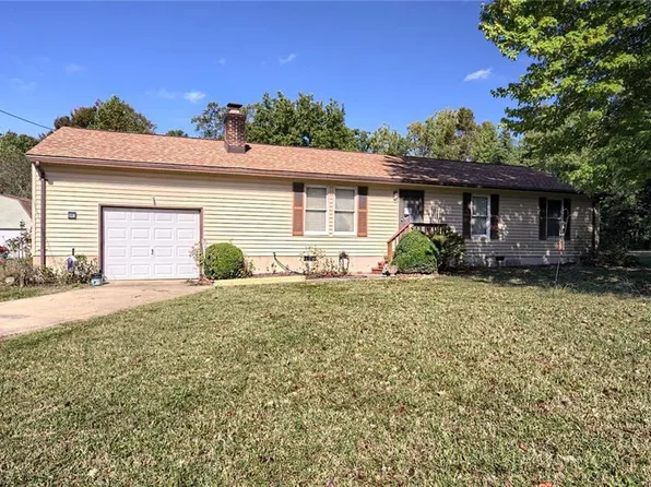 5111 Duchess Ln, Gloucester, VA 23061