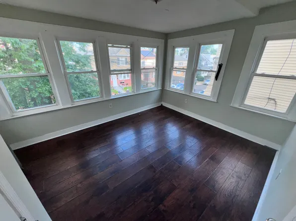 229 Alexander St, Newark, NJ