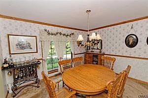 5th image of 8 Orchard Park Dr