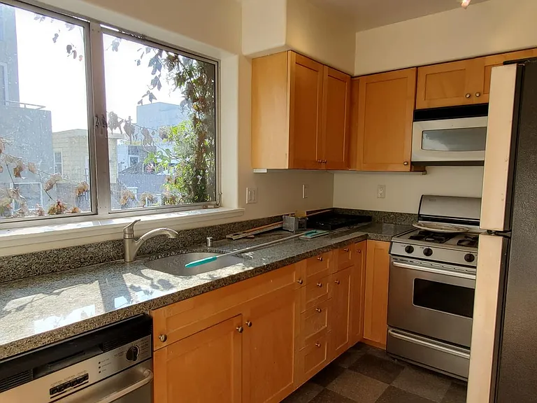 336 Harriet St #2 — Photo 9