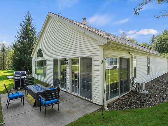 4th image of 804 Holly Oak Ln