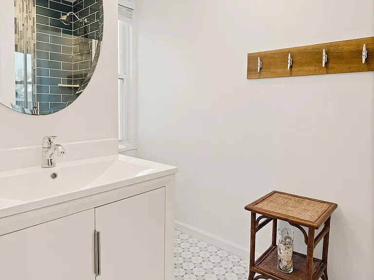 Full Bath