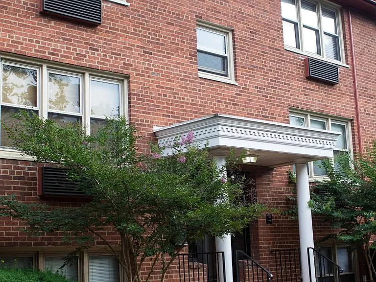 Exterior 1