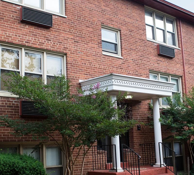 Exterior 1