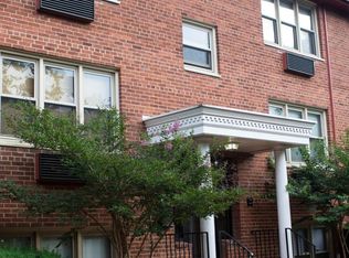 2036 N Woodrow St APT 3, Arlington, VA 22207
